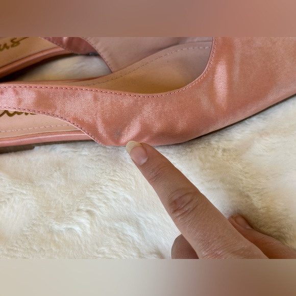 Lulus Baby Pink Satin Bow Flats Size Seven & A Half - Picture 3 of 14